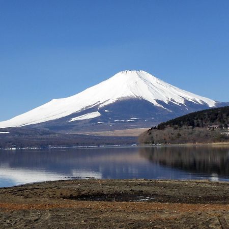 ホテル 崇岳荘 山中湖村 エクステリア 写真