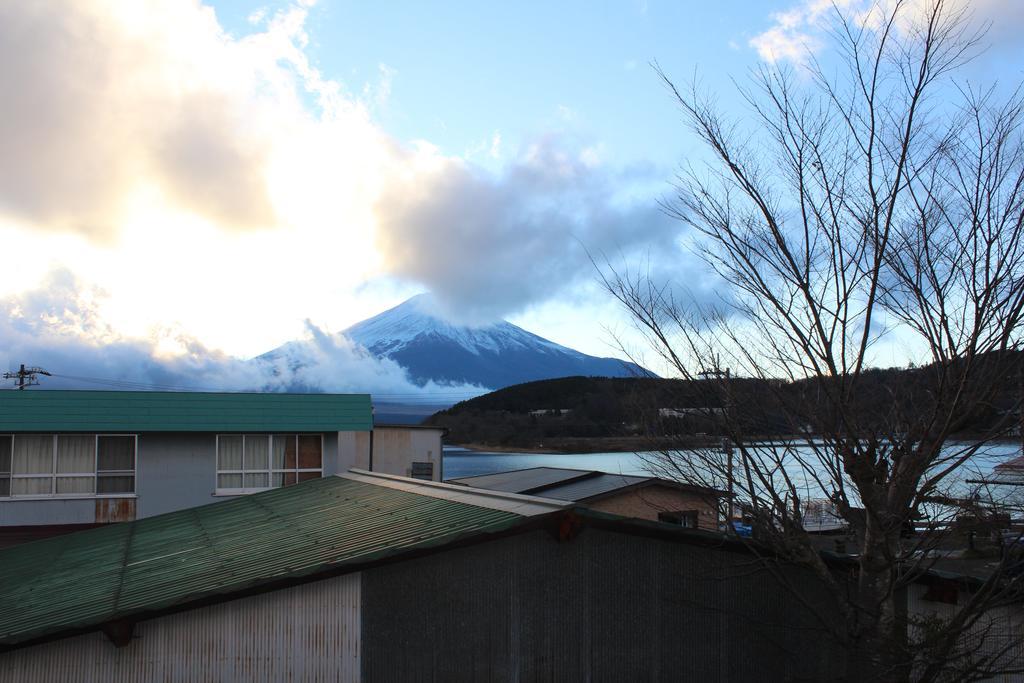 ホテル 崇岳荘 山中湖村 エクステリア 写真