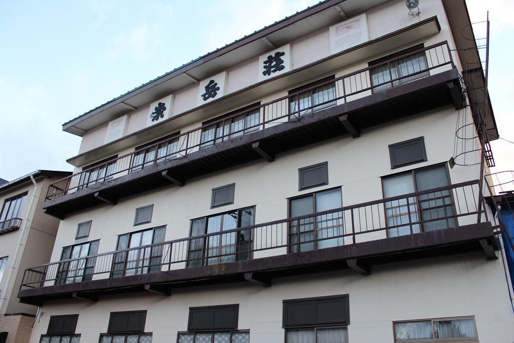 ホテル 崇岳荘 山中湖村 エクステリア 写真