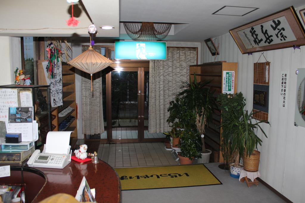 ホテル 崇岳荘 山中湖村 エクステリア 写真