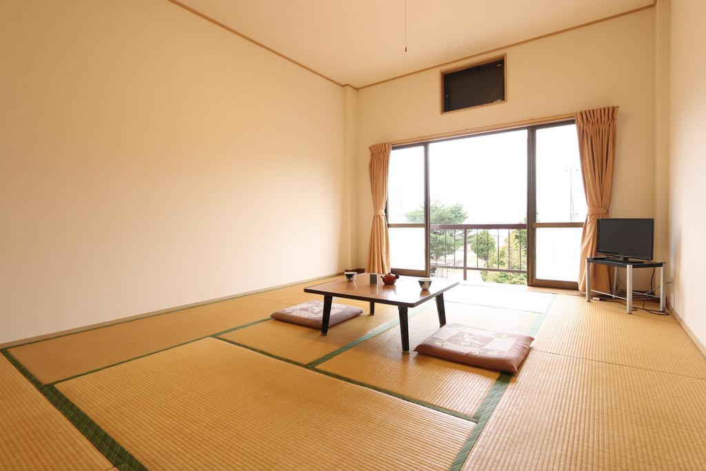 ホテル 崇岳荘 山中湖村 エクステリア 写真